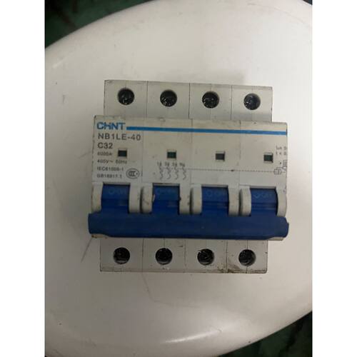 〔议价-可维修〕正泰NB1LE-40空气开关 4P C32A 400V 50 全新均有