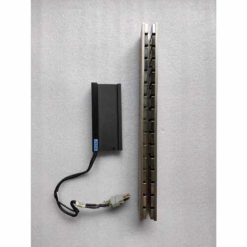 售前询价Akribis AUM4-P3-S3-J-3.0 AUM4-TL480 直线电机 原装拆