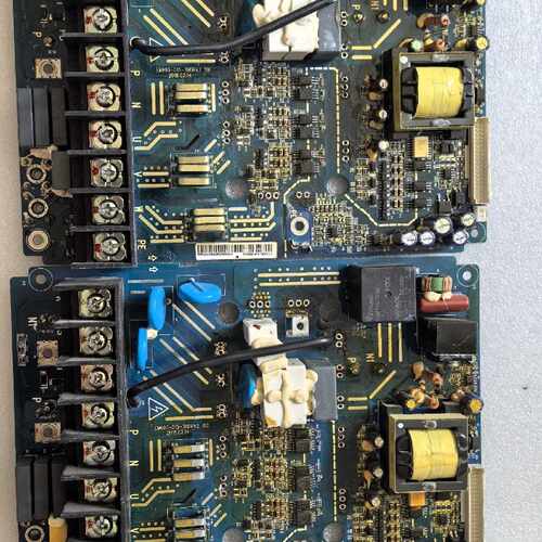 EM600-015-3BDRV2  变频器电源驱动板，实物图