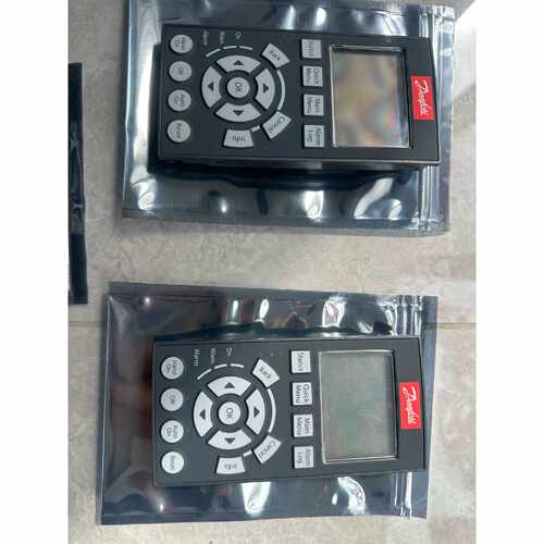 询价丹佛斯变频器控制面板LCP102，型号130B1107，