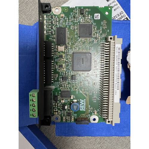 DFD11B SEW 通信卡 轻微使用 bu是 盒原装，功能正常