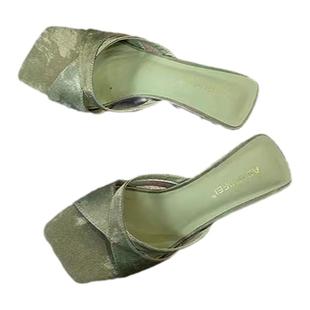 法式高跟小众拖鞋女外穿2025年夏季新款网红百搭坡跟方头露趾凉拖