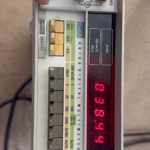 溢价-FLUKE 8810A 正常通电 成色如图  130