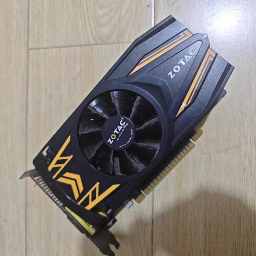 议价索泰ZOTAC GTX650 2G显卡。维修