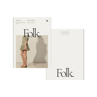 欧美时尚杂志拍摄道具书封面画册本子ins网红英文高级感场景布置摆拍美食饰品装饰2025服装时装模特街拍摄影