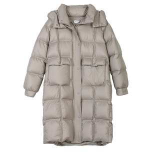 诗梦女装冬季新款灰绿色翻领连帽长款羽绒服直身宽松休闲面包服