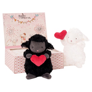 海湾兔Bunnies 爱意满满毛绒礼盒情侣小羊一对玩偶可爱抱爱心公仔