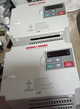 LS变频器SV015IG5–1，准新变频器二台，可充新，包好