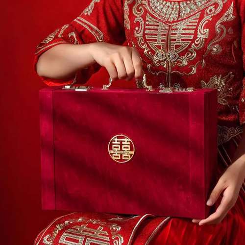 彩礼钱箱订婚礼金盒提亲聘金红包结婚箱聘礼用品盒装高档10万元