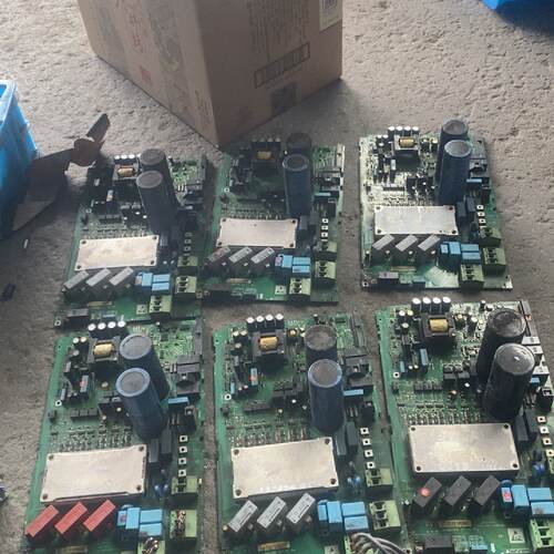 溢价-丹佛斯FC301P11K电源板模块5A