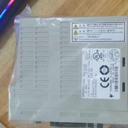 议价SGDS-01A32A全新安川伺服驱动器质保一年欢迎新老客户采购