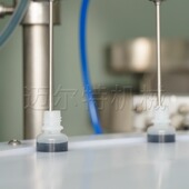 旋盖生产线 香水精油化妆品眼药水甲油胶水灌装 全自动液体灌装 机