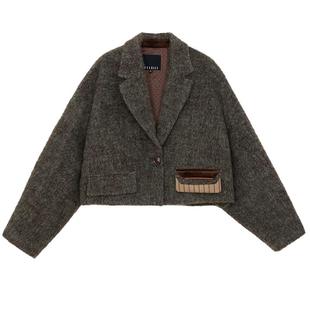 谜底短款毛呢大衣女冬BOXYFIT通勤风时尚羊毛混纺外套244MD1669