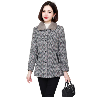 卡若维娅短款水貂领混纺毛呢外套