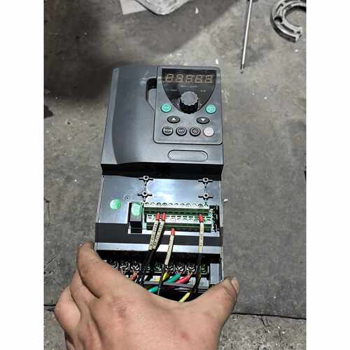 询价英捷思变频器Y500-X0055G3，380V  5.5KW