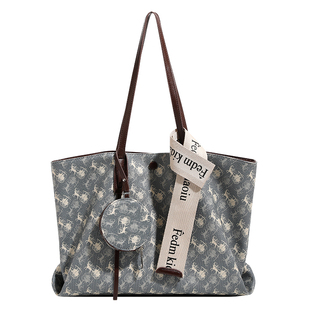 香港代购包包女2025秋新款上班通勤大包时尚大容量单肩腋下托特包