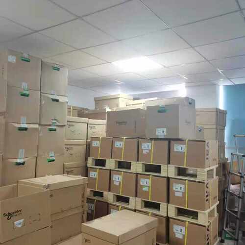 议价施耐德PLC TM218LDAE40DRPHN  TM218LDAE24DRHN  LDA40DR4PHN