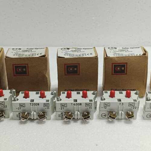Lot of 7 Pcs Eaton Cutler-Hammer 10250T3 Contact Block Serie