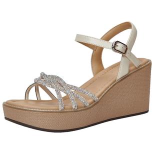 百田森水钻仙女风坡跟凉鞋女小个子显高厚底凉鞋巨好看的凉鞋高跟