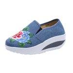 摇摇底老北京绣花鞋厚底高跟女单鞋帆布春秋新款休闲运动舞蹈布鞋