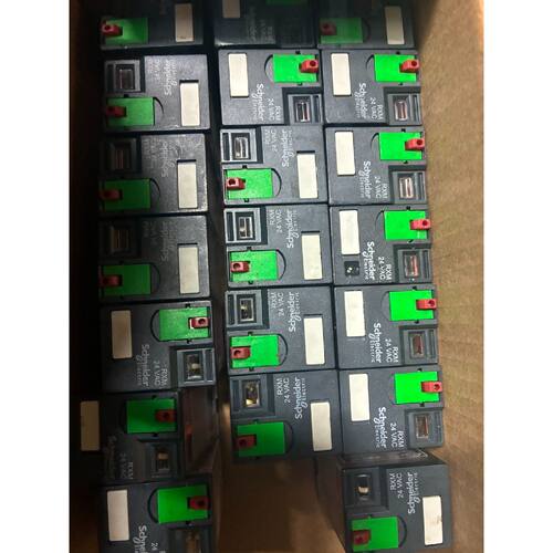 〔议价-可维修〕施耐德rxm4ab1b7 ac24v 14脚中间继电器 没包 全