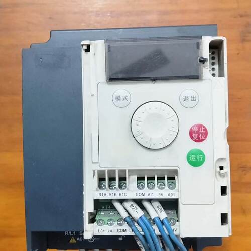 （请询价）2 .2KW Altivar ATV303HU22N4