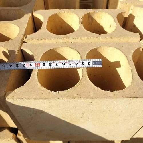 厂家供应规格齐全双孔辊孔砖 耐火砖材料碳化硅陶瓷辊道窑棒孔砖