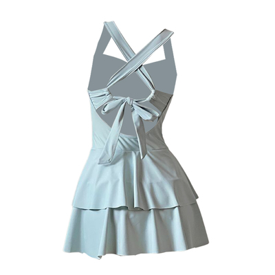 可爱纯欲风少女连体游泳衣泡温泉