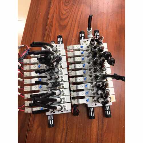 拍前询价：复盛电磁阀型号FSY51205DC0145个成色新