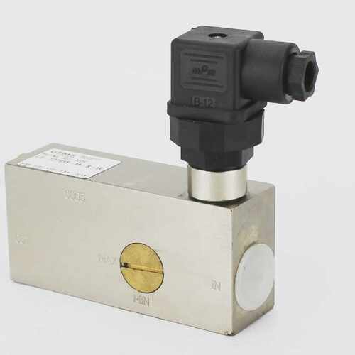 GEMS FS-10798E-M-S-W Piston Flow Switch 020-0223