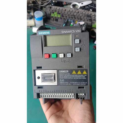 议价4524#，三相1.5KW380V，西门子V20变频器，型号