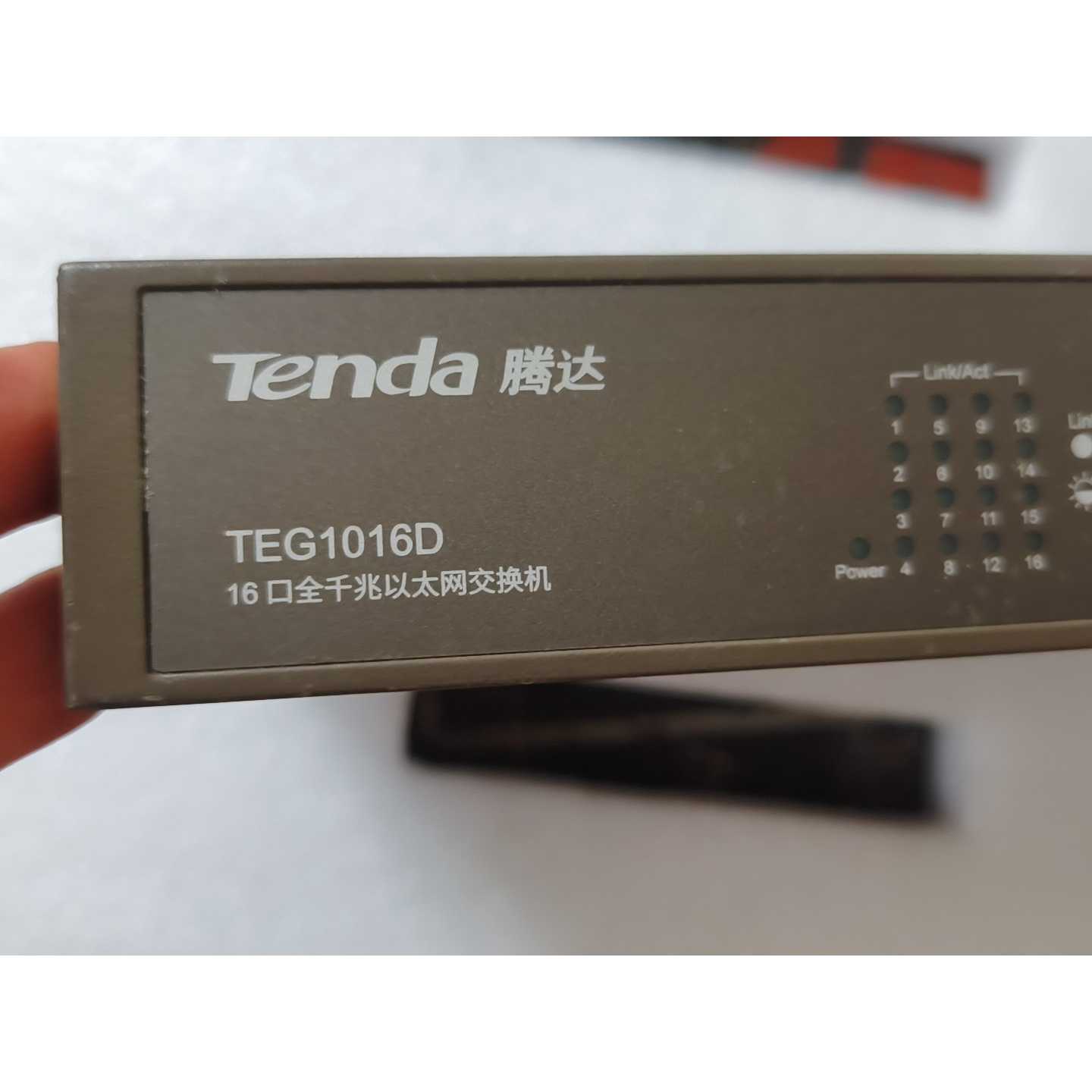 议价-腾达 TEG1024G 24口全千兆以太网交换机