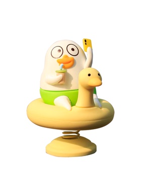 小刘鸭摇头车载解压摆件