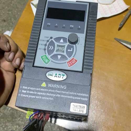 询澳地特变频器AD200-T4R75GB/1R5PB，0.75