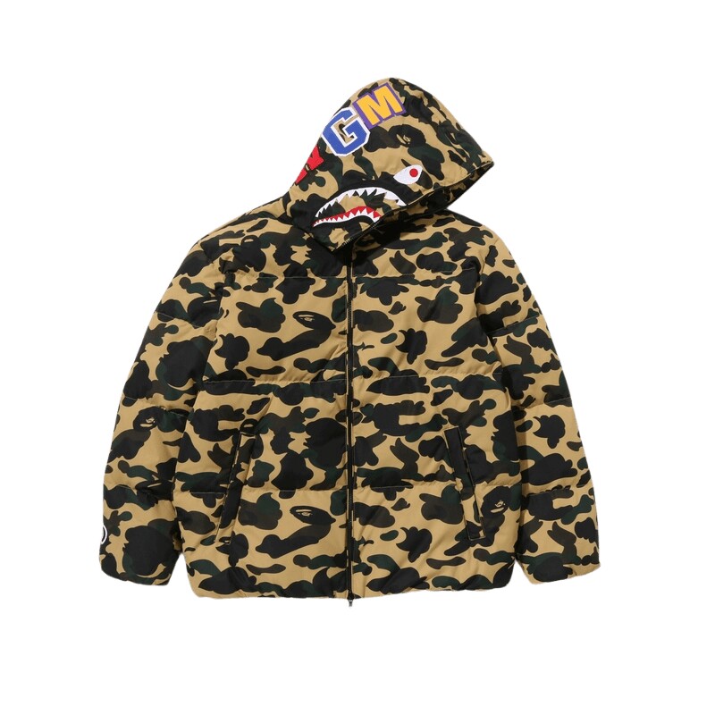 满幅迷彩图案鲨鱼连帽羽绒服