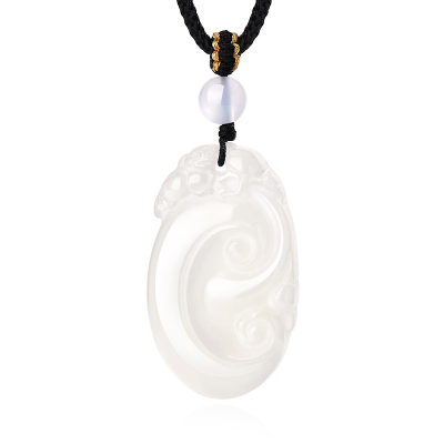 周大生玉髓吊坠天然高冰白项链