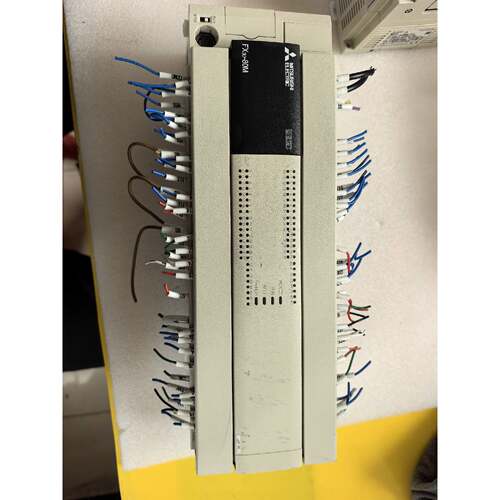 PLC，FX3G-60MT 3个  FX3u-80M 1议价