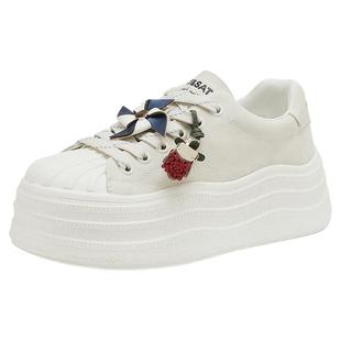 星期六百搭舒适厚底小白鞋女款2025秋季新款拼色松糕底休闲板鞋子