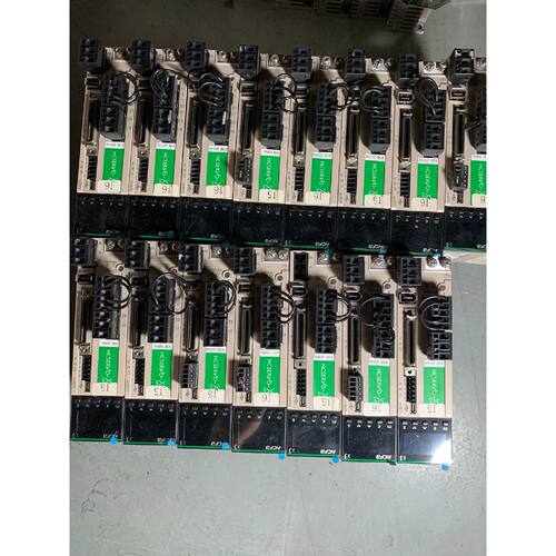 非标价禾川HCFASVX3EA020AA2伺服驱动器200议价