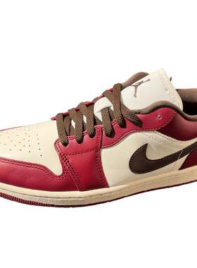 滔搏NIKE耐克男子AIR JORDAN 1白红低帮复古运动篮球鞋IX5004-121