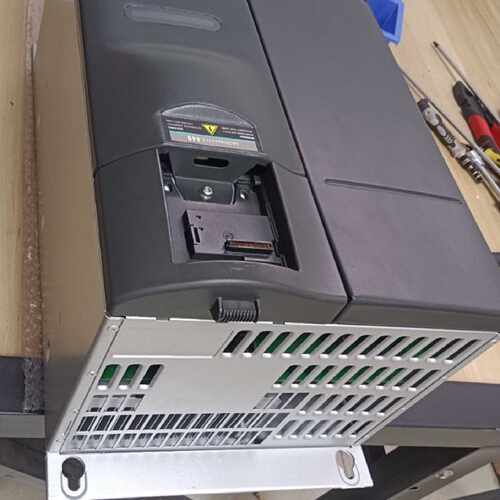溢价-变频器：6SE6440-2UD31-5DA1