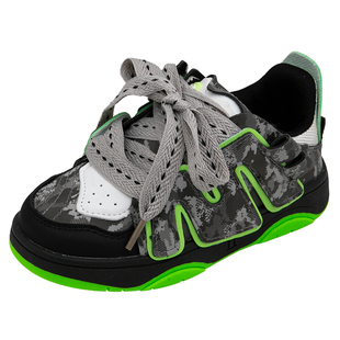 儿童低帮板鞋2025春秋新款男童鞋子女童运动鞋软底休闲中大童洋气