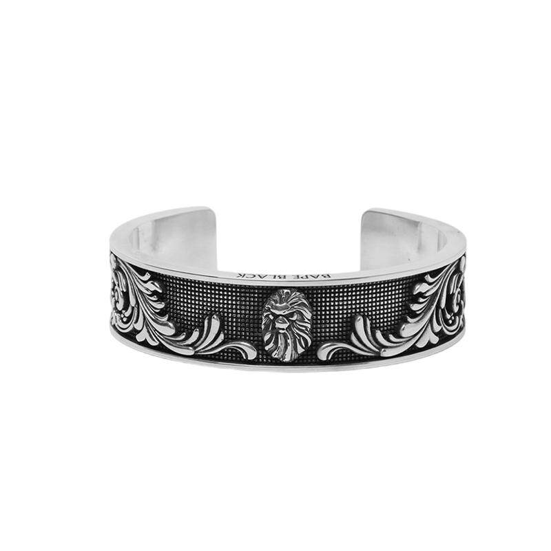 BAPEBLACK猿人浮雕手镯