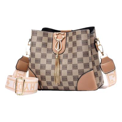 尼雯卡斜挎包水桶包大容量