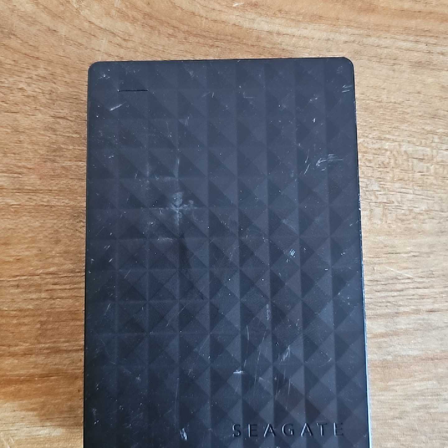 议价希捷1TB硬盘1TEAP5-500，功能正常，成色如图，