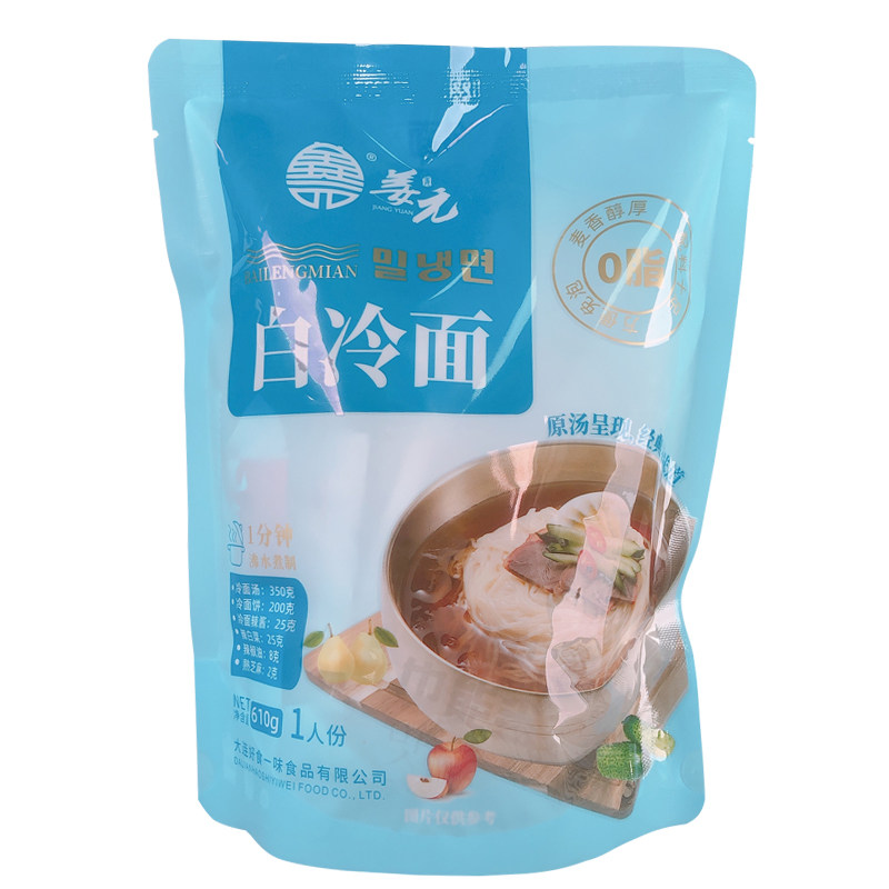 延吉带汤汁辣白菜姜元荞麦冷面
