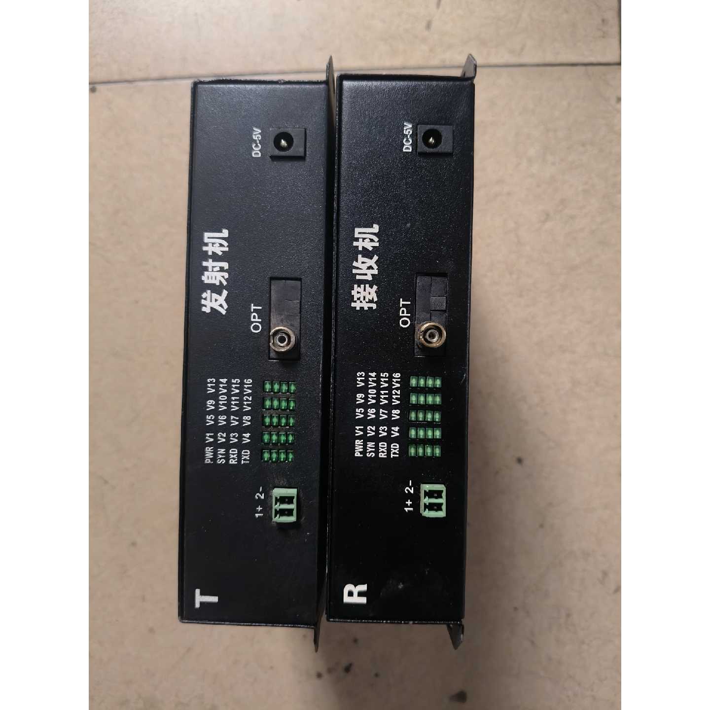 议价数字视频光端机一对，型号ZX-16V1D-20F，16路正视