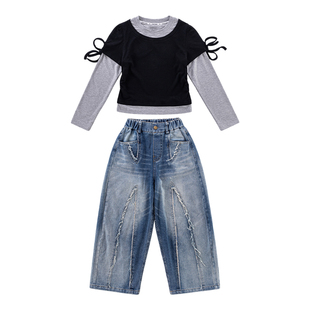 韩版简约假两件撞色上衣女童春装2026新款设计感牛仔弯刀裤两件套