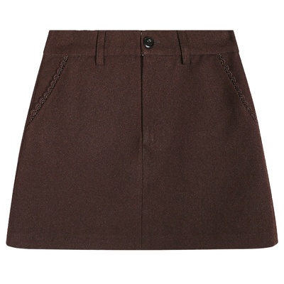 落落狷介咖啡色小个子半身裙女