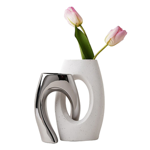 现代轻奢电镀异形陶瓷花瓶亮银色家居软装饰花器组合摆件INS新款